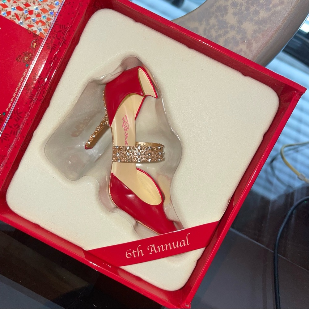 Rare Just The Right Shoe NWB! "Sparkle" Home Office Collectible Decor Figurine